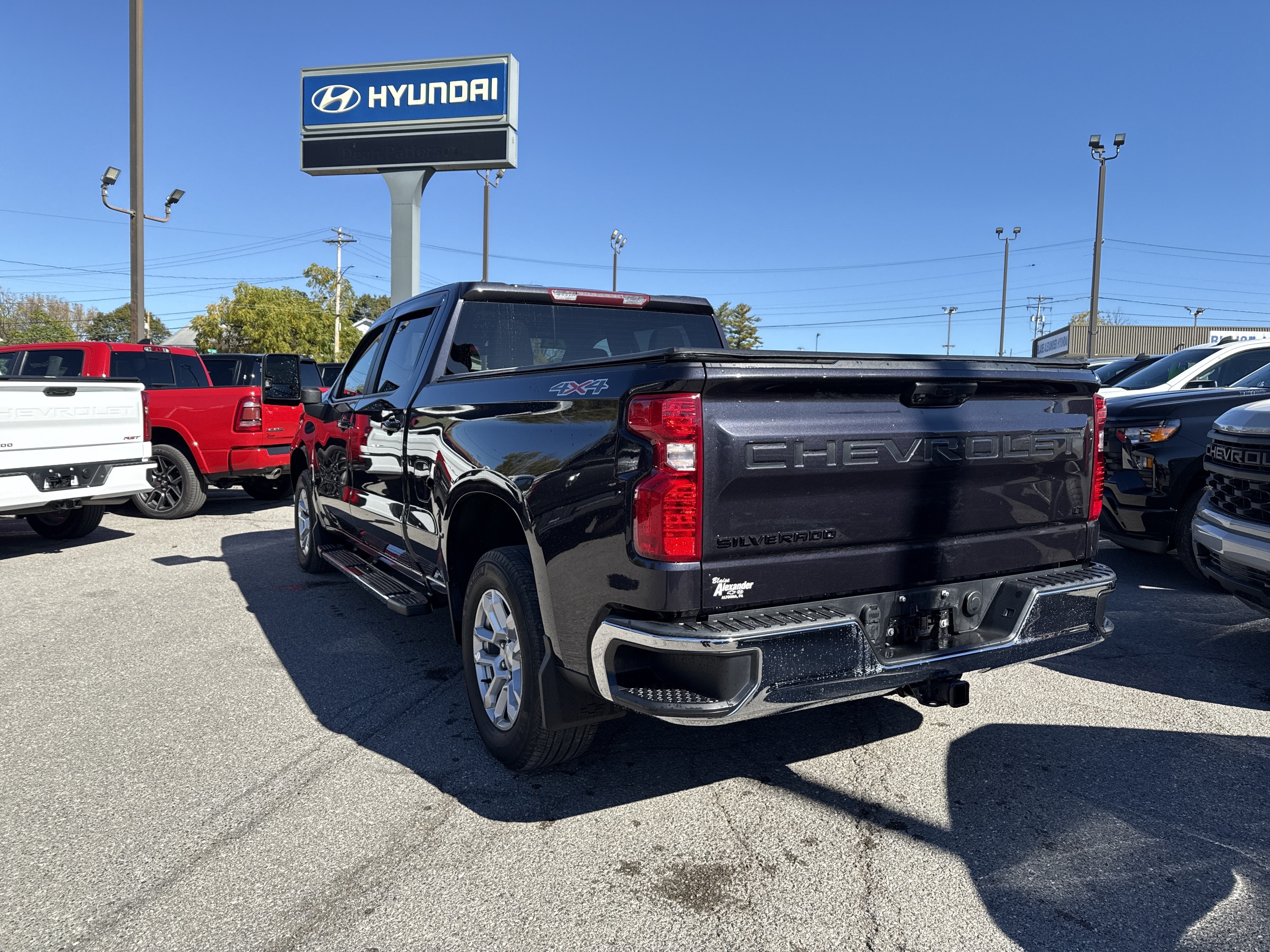 2023 Chevrolet Silverado 1500 LT