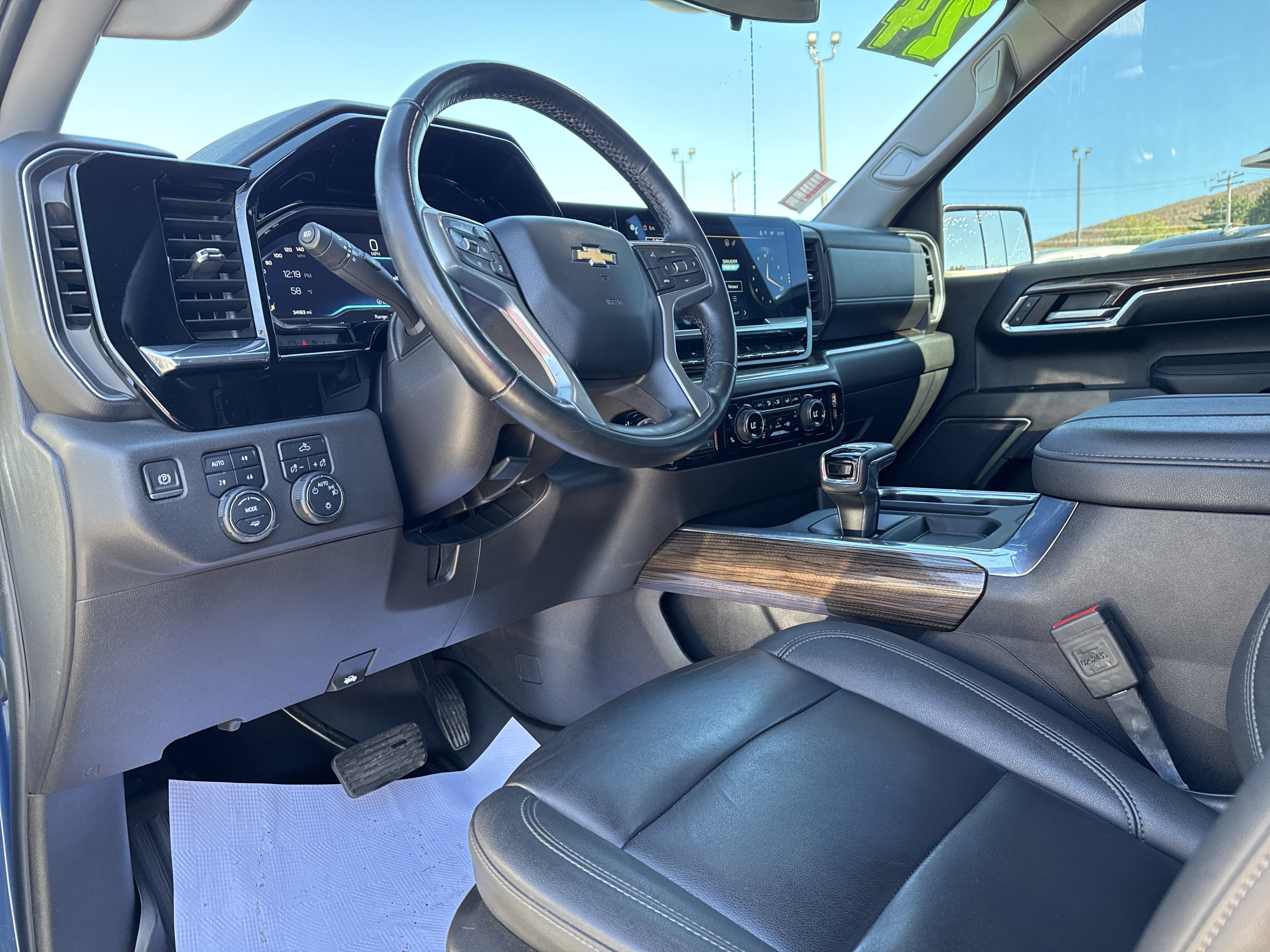 2024 Chevrolet Silverado 1500 LT