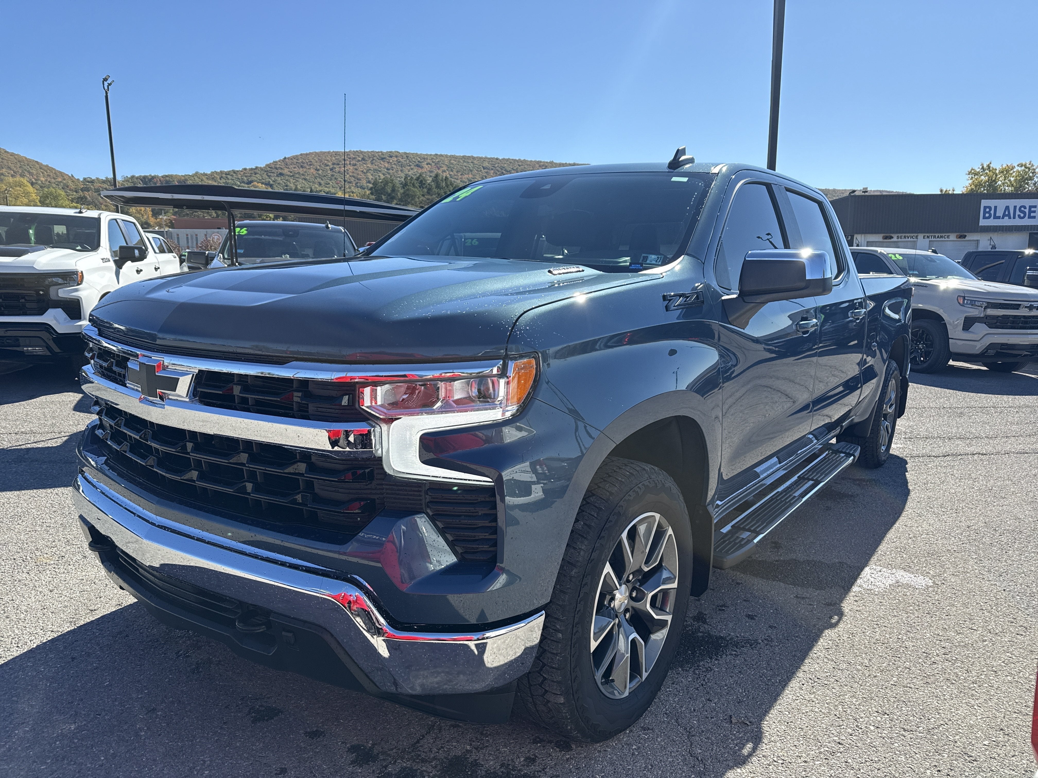 2024 Chevrolet Silverado 1500 LT