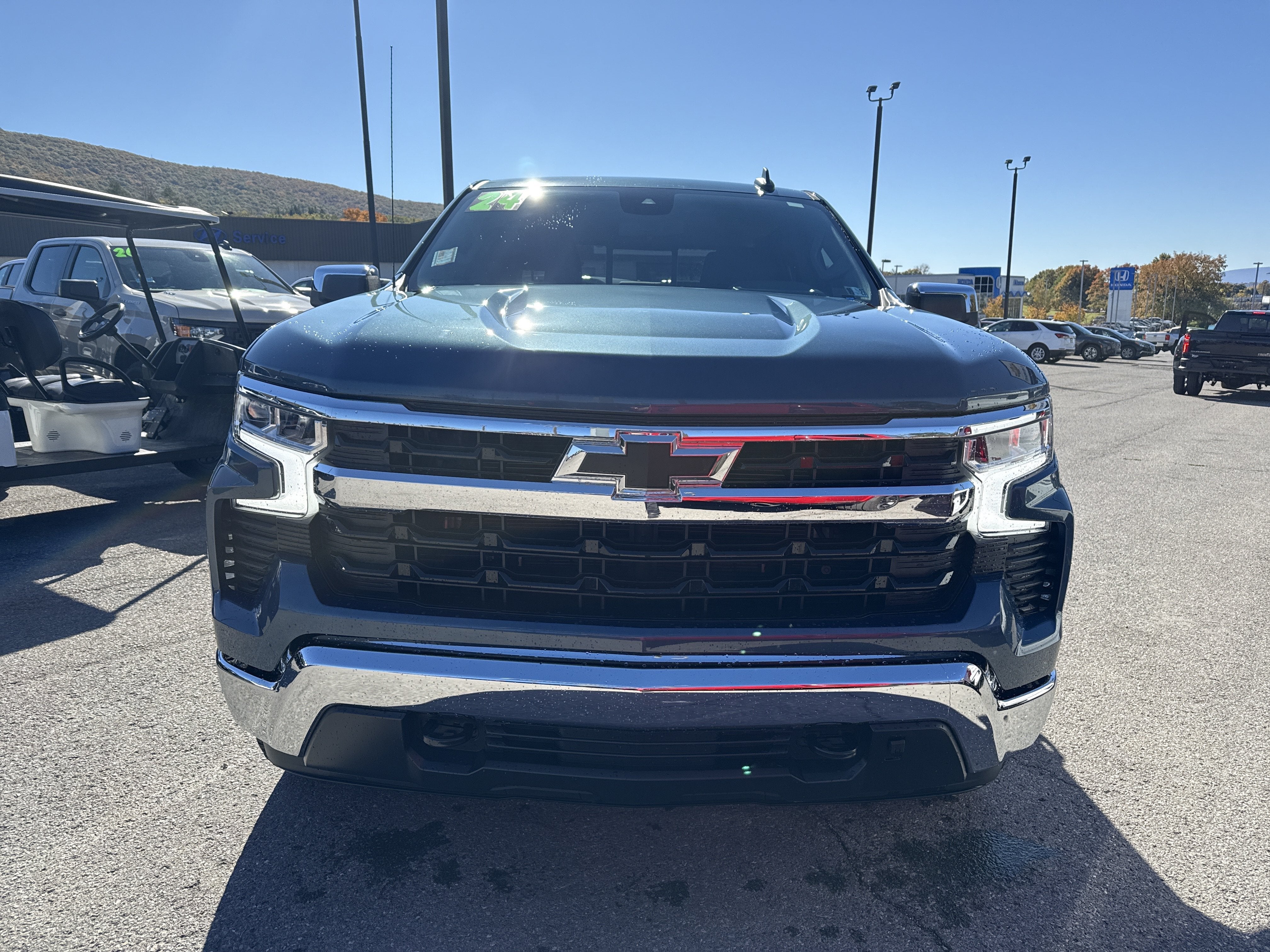 2024 Chevrolet Silverado 1500 LT