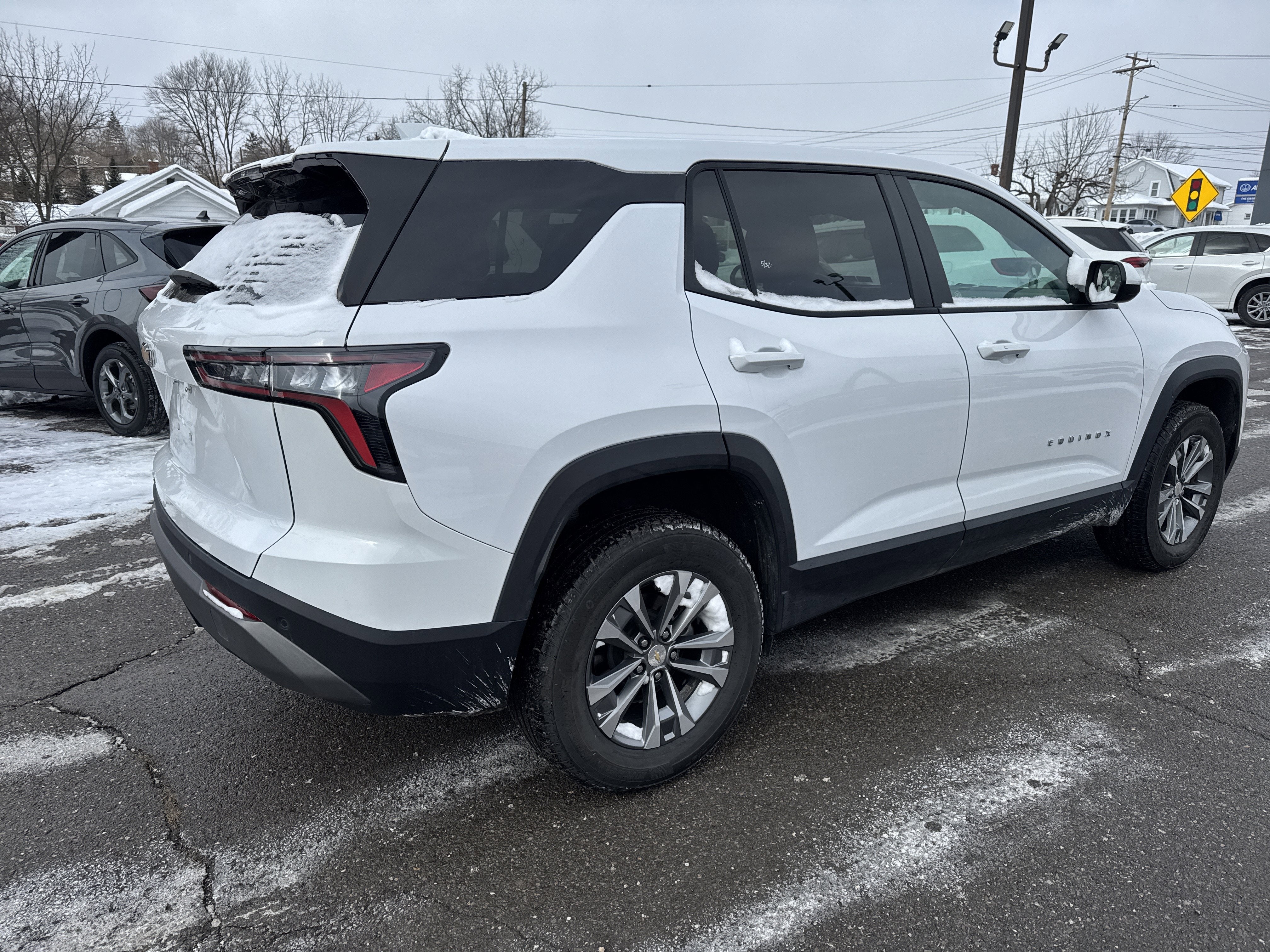 2025 Chevrolet Equinox AWD LT