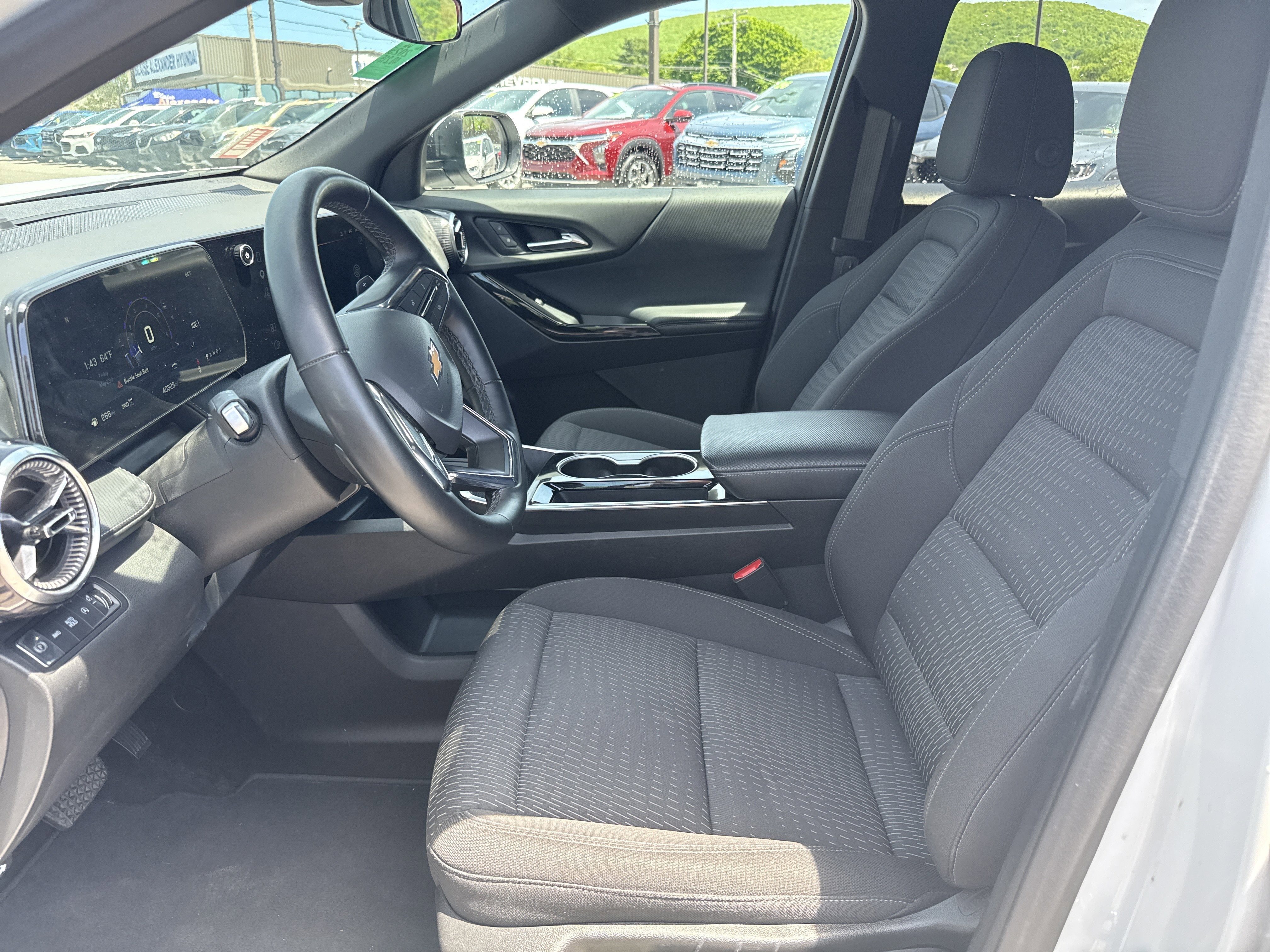 2025 Chevrolet Equinox AWD LT