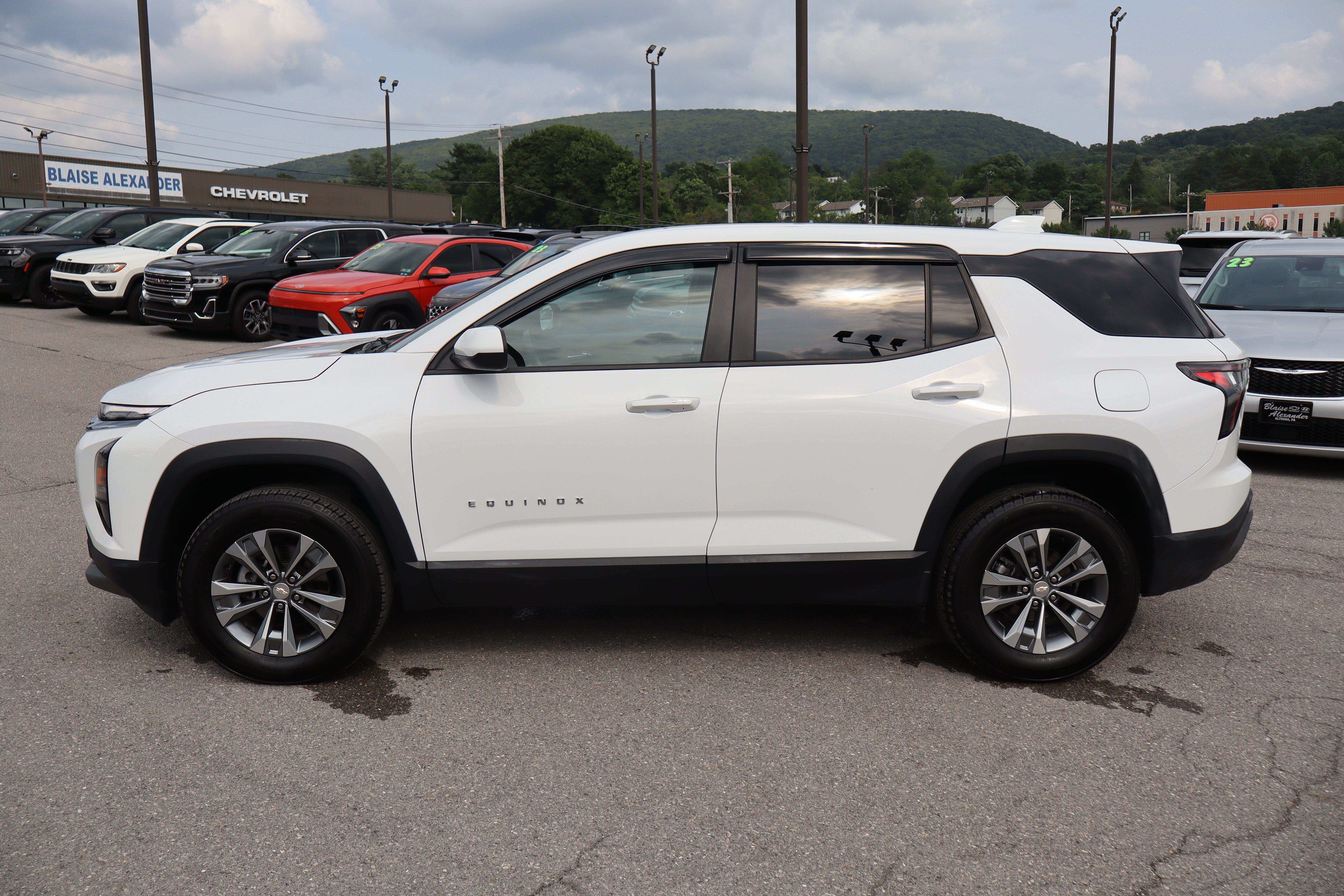2025 Chevrolet Equinox AWD LT