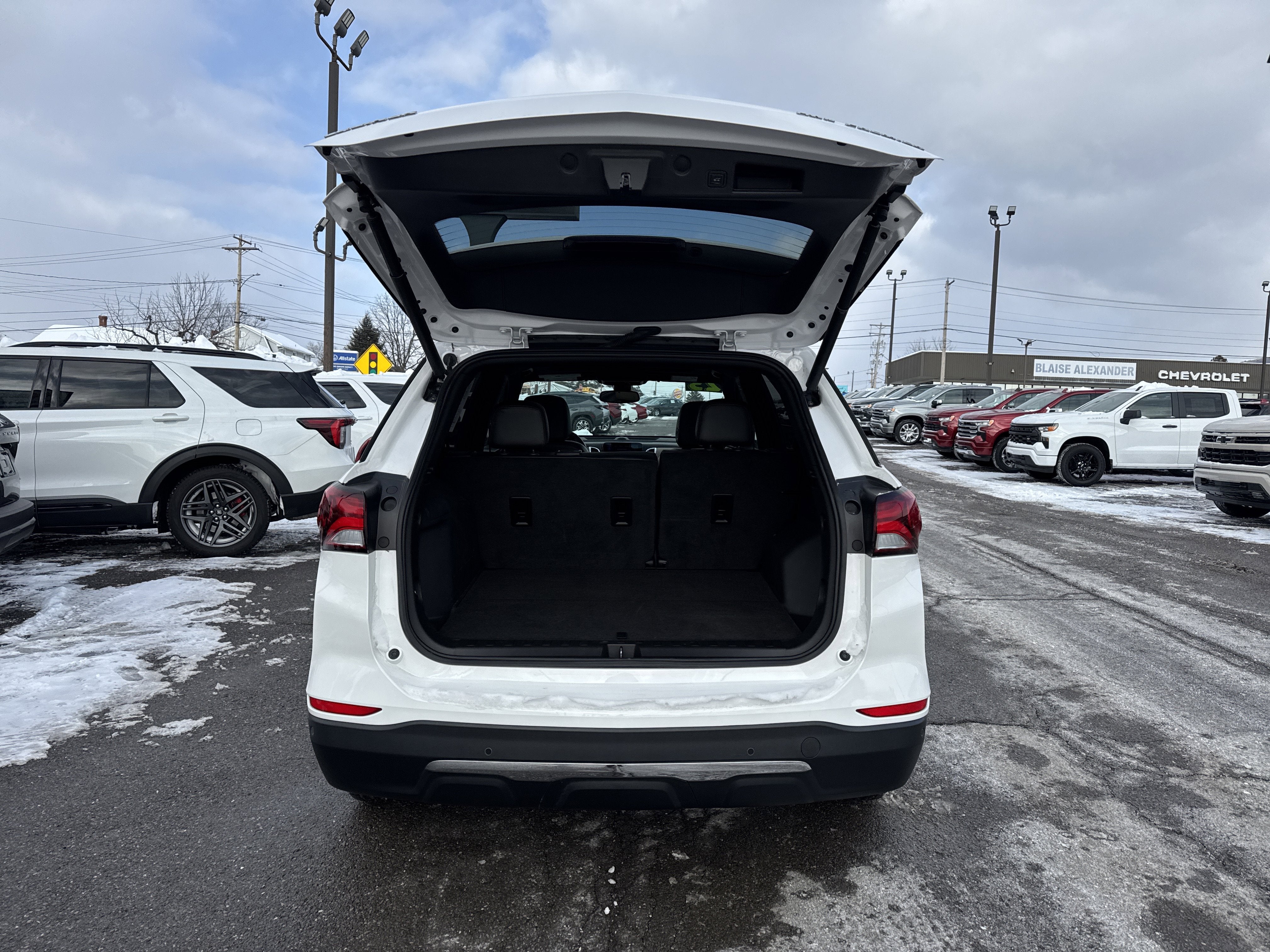 2023 Chevrolet Equinox Premier