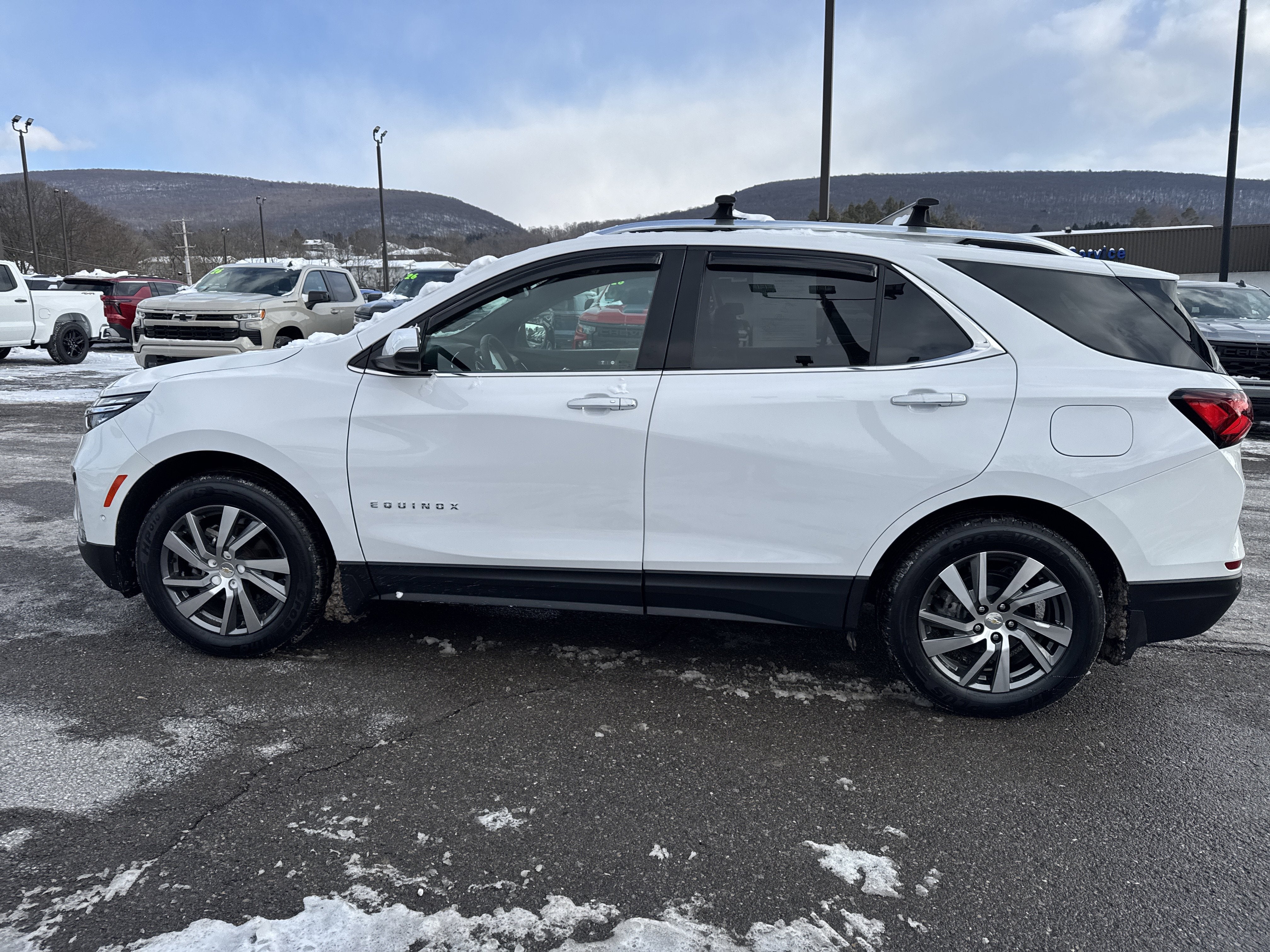 2023 Chevrolet Equinox Premier
