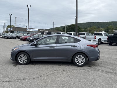2020 Hyundai Accent SE