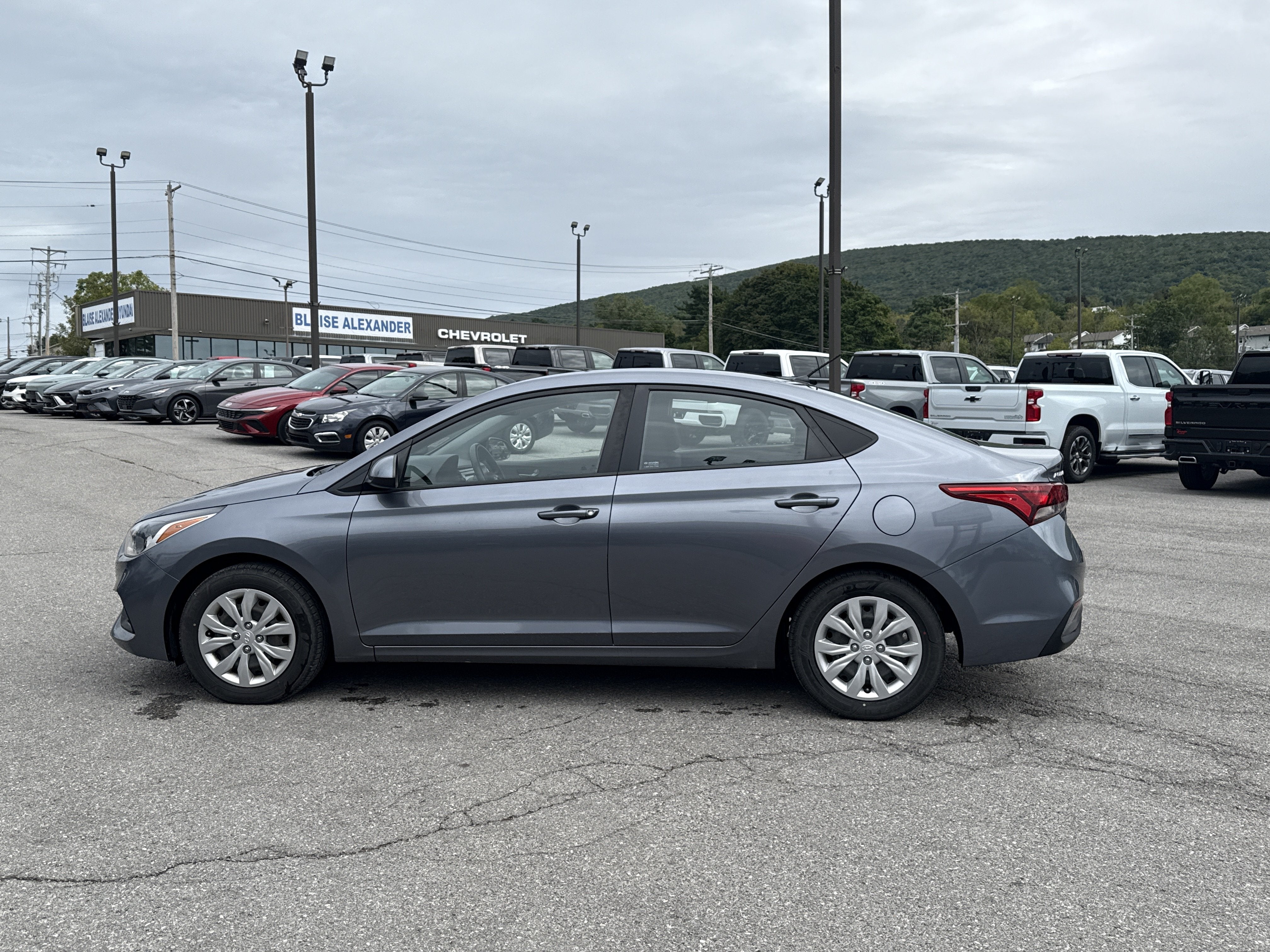 2020 Hyundai Accent SE