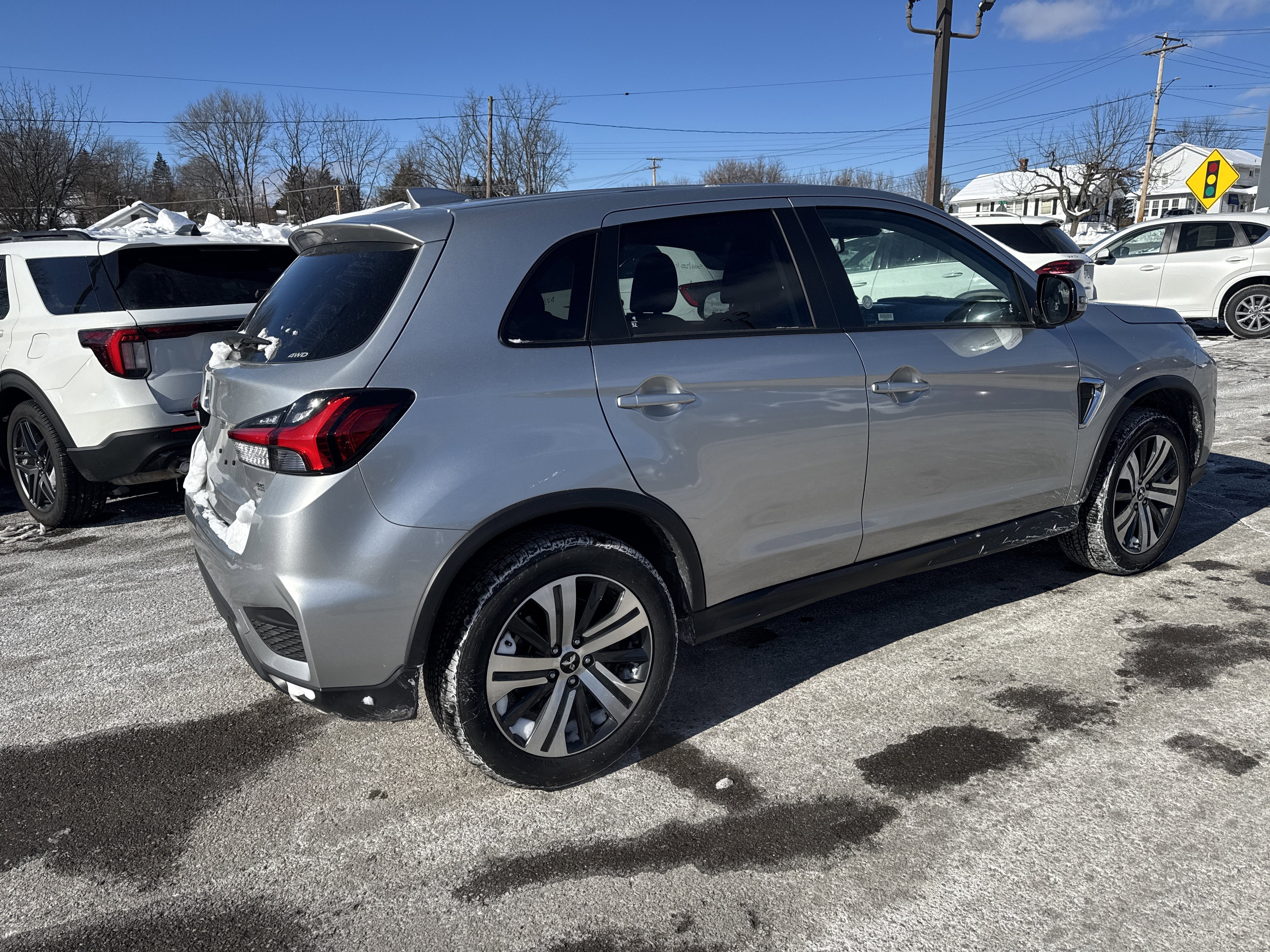 2025 Mitsubishi Outlander Sport ES