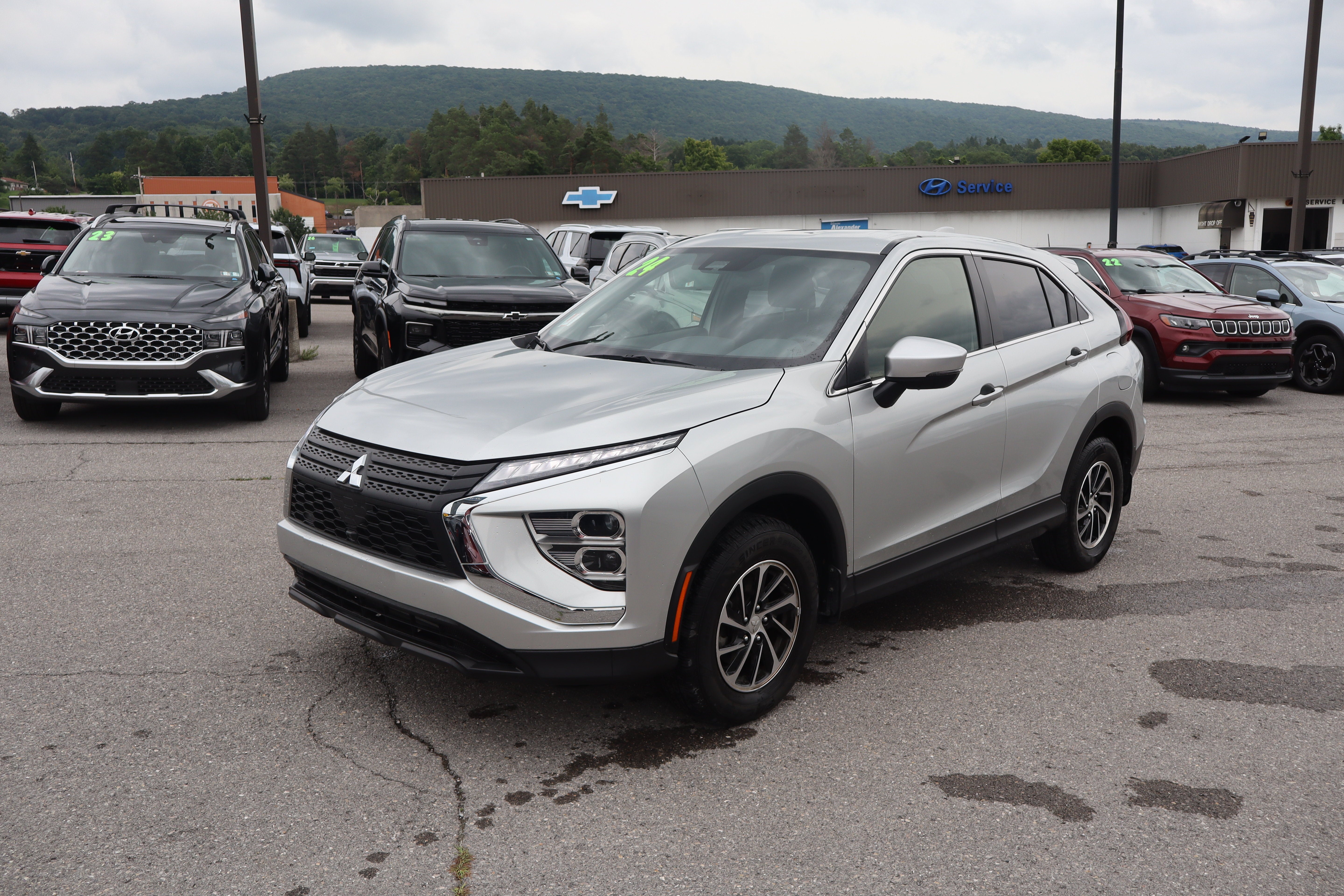2024 Mitsubishi Eclipse Cross ES