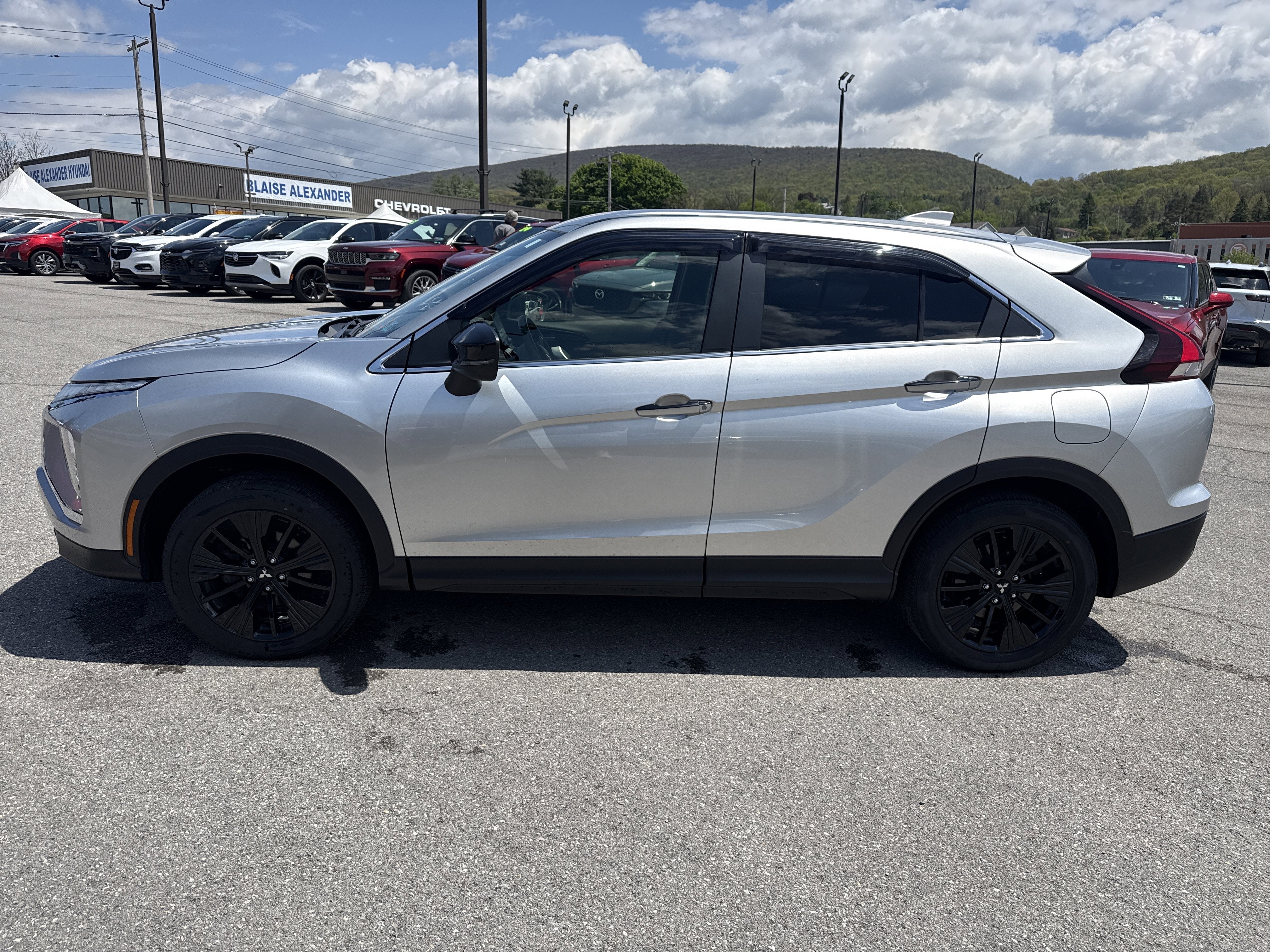 2022 Mitsubishi Eclipse Cross LE