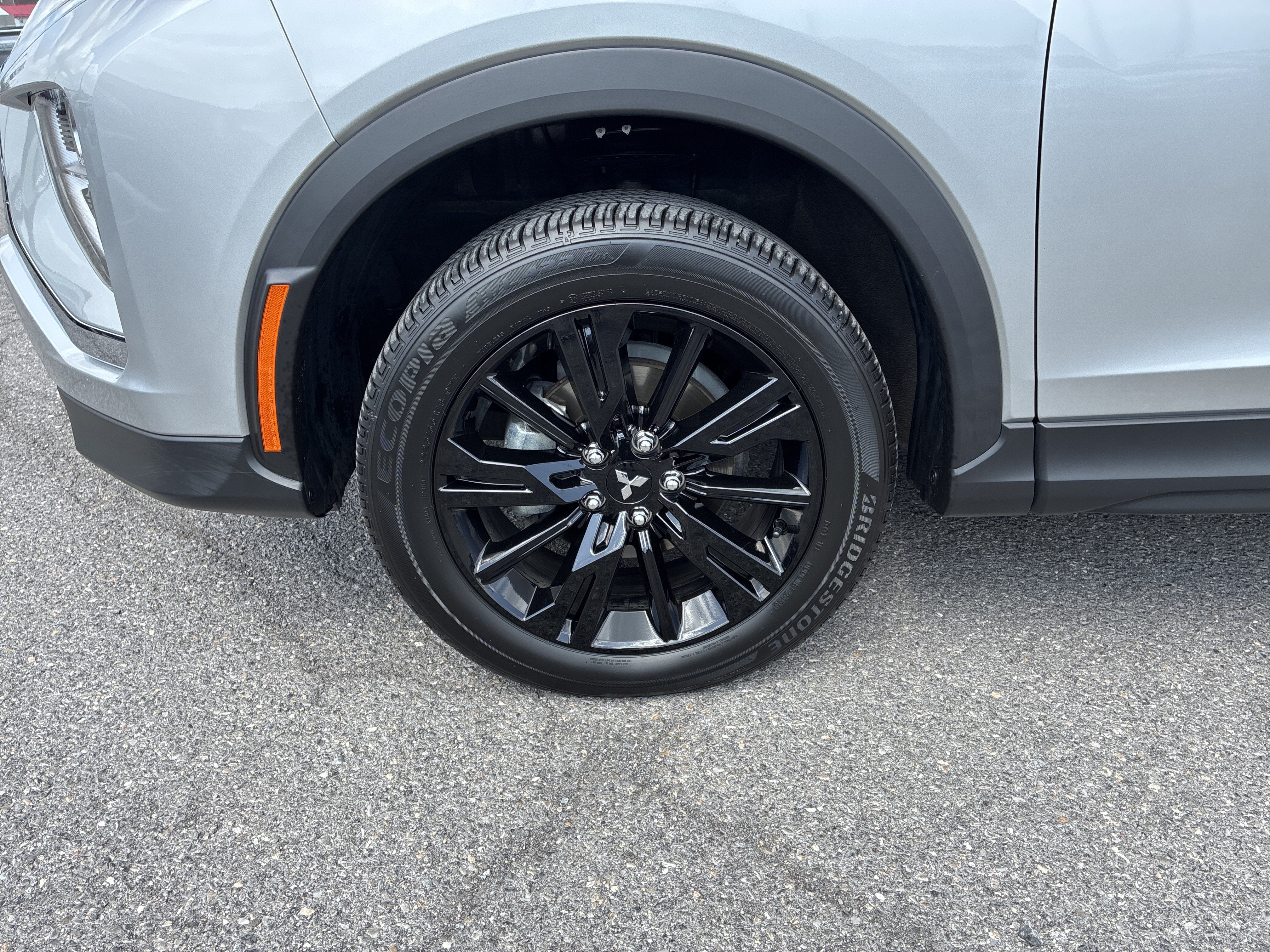 2024 Mitsubishi Eclipse Cross LE