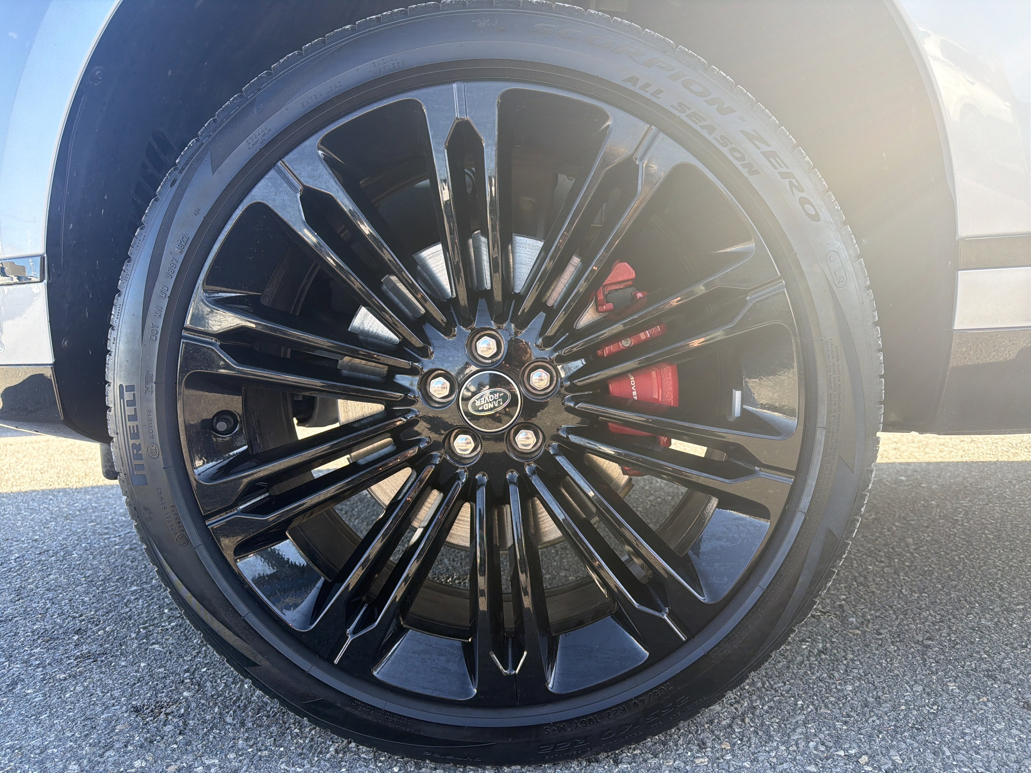 2024 Land Rover Range Rover Velar Dynamic SE