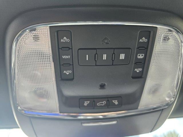 2016 Jeep Grand Cherokee 4WD 4dr High Altitude