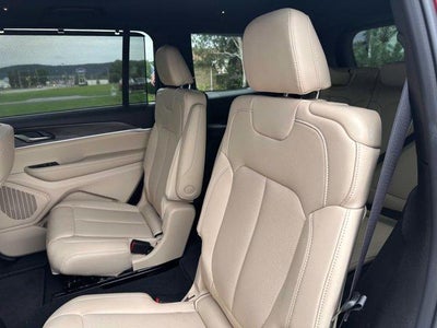 2025 Jeep Grand Cherokee L Limited 4x4