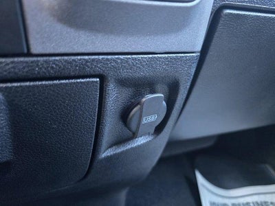 2019 RAM 1500 Classic Express 4x4 Crew Cab 5'7" Box