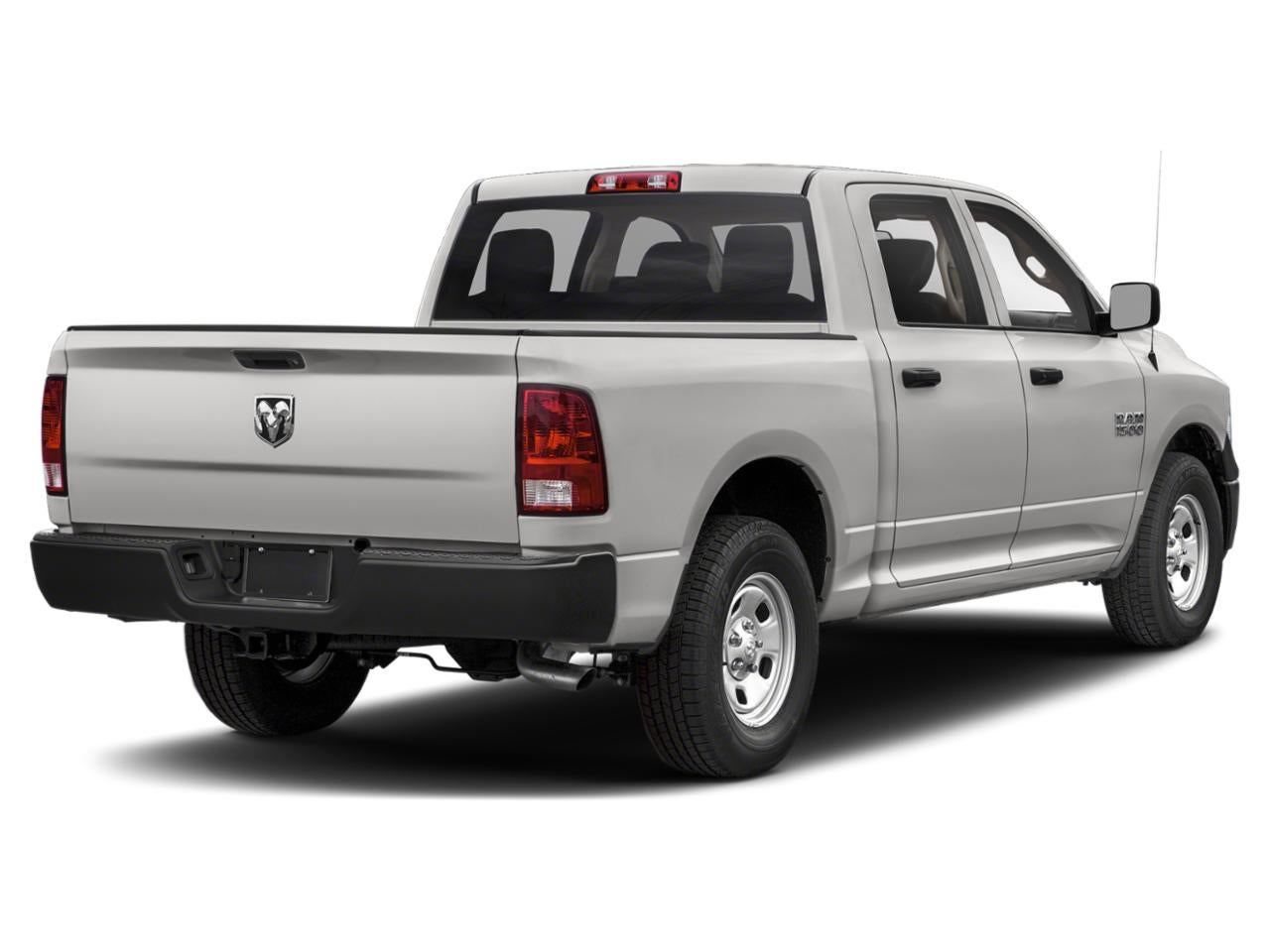 2019 RAM 1500 Classic Express 4x4 Crew Cab 5'7" Box