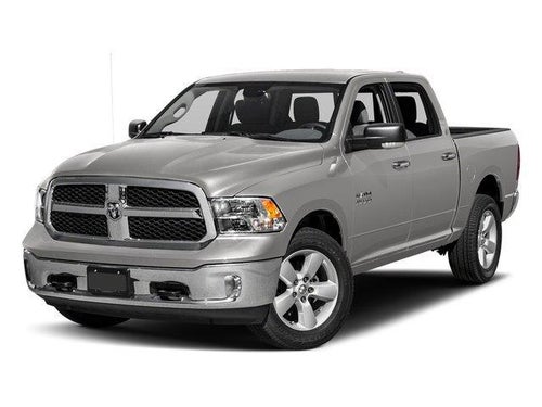 2017 RAM 1500 Lone Star 4x4 Crew Cab 5'7" Box
