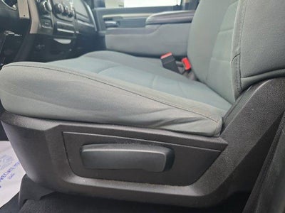 2019 RAM 1500 Classic SLT 4x4 Crew Cab 6'4" Box