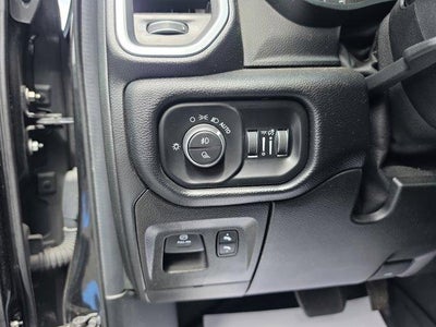 2019 RAM 1500 Laramie 4x4 Quad Cab 6'4" Box