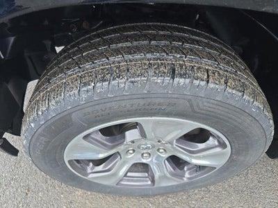 2020 RAM 1500 Big Horn 4x4 Crew Cab 5'7" Box