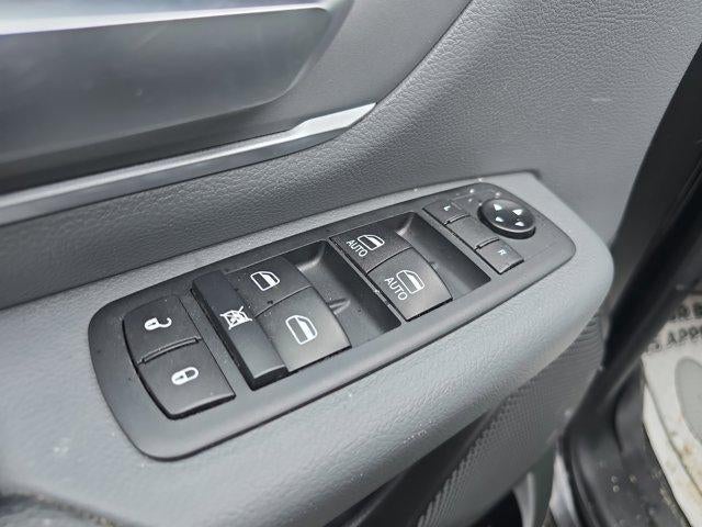 2020 RAM 1500 Big Horn 4x4 Crew Cab 5'7" Box