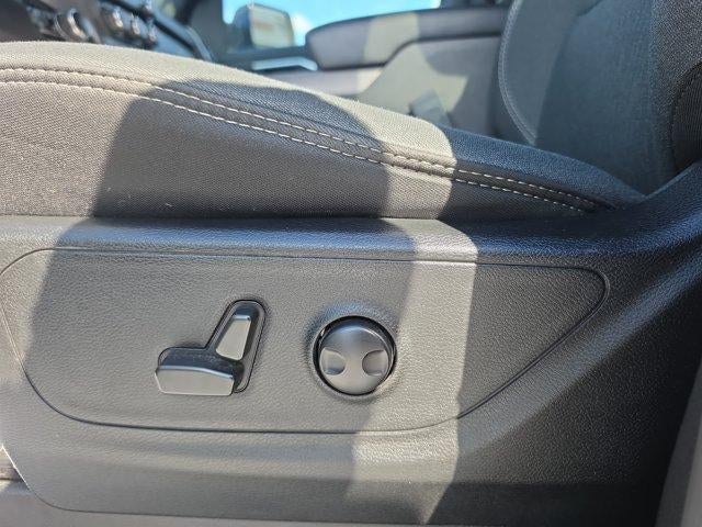2022 RAM 1500 Big Horn 4x4 Crew Cab 5'7" Box