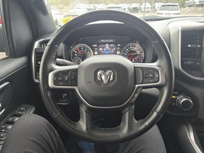 2020 RAM 1500 Big Horn 4x4 Crew Cab 5'7" Box