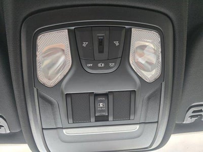 2020 RAM 1500 Big Horn 4x4 Crew Cab 5'7" Box