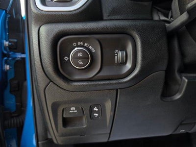 2020 RAM 1500 Big Horn 4x4 Crew Cab 5'7" Box