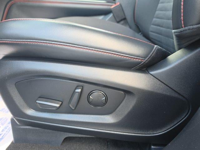 2025 Ford Explorer ST-Line 4WD
