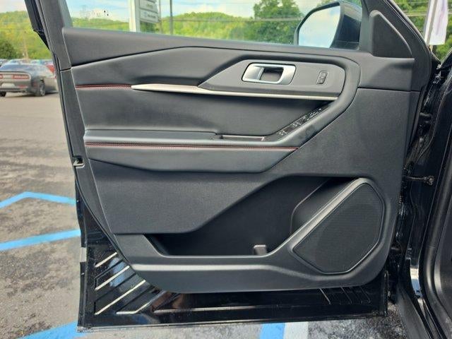 2025 Ford Explorer ST-Line 4WD