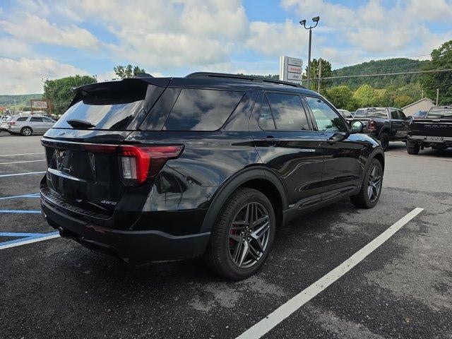 2025 Ford Explorer ST-Line 4WD