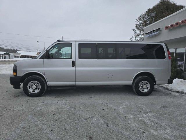 2020 Chevrolet Express Passenger 3500 Extended Wheelbase Rear-Wheel Drive 1LS