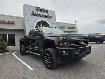 2015 Chevrolet Silverado 2500HD Built After Aug 14 Crew Cab Standard Box 4-Wheel Drive High Country