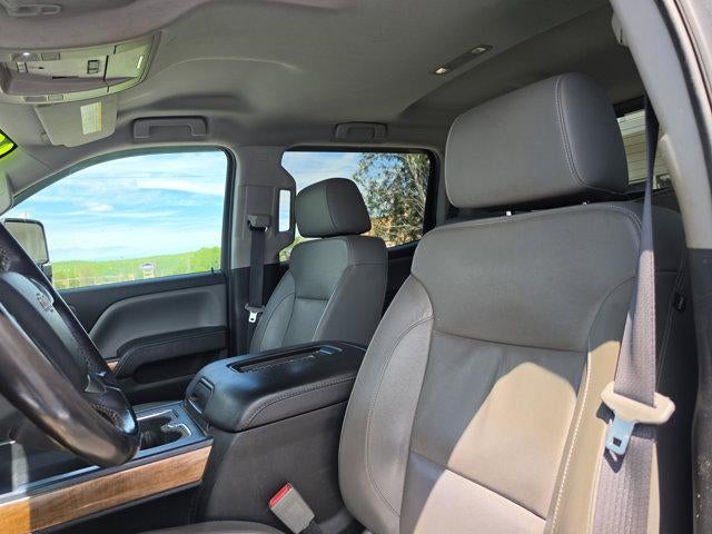 2017 Chevrolet Silverado 3500 HD Crew Cab Long Box 4-Wheel Drive LTZ