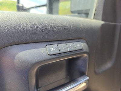 2017 Chevrolet Silverado 3500 HD Crew Cab Long Box 4-Wheel Drive LTZ