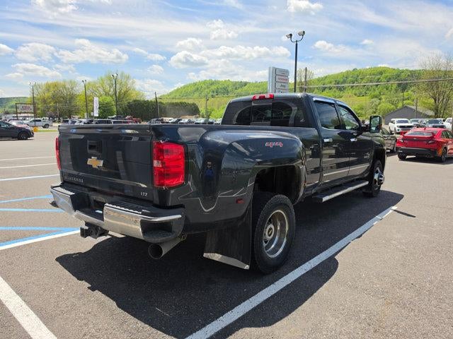 2017 Chevrolet Silverado 3500 HD Crew Cab Long Box 4-Wheel Drive LTZ