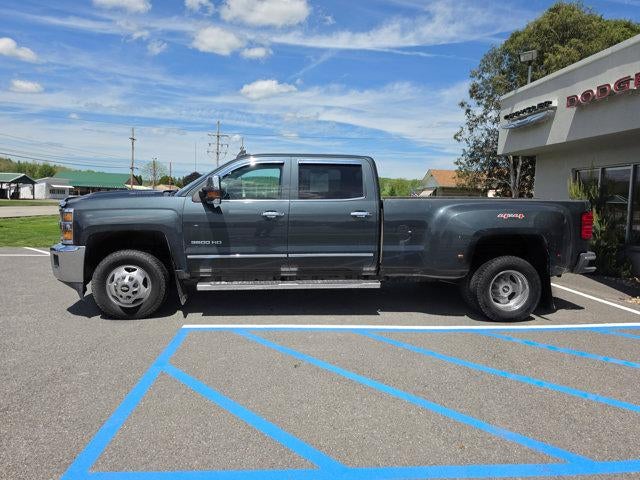 2017 Chevrolet Silverado 3500 HD Crew Cab Long Box 4-Wheel Drive LTZ