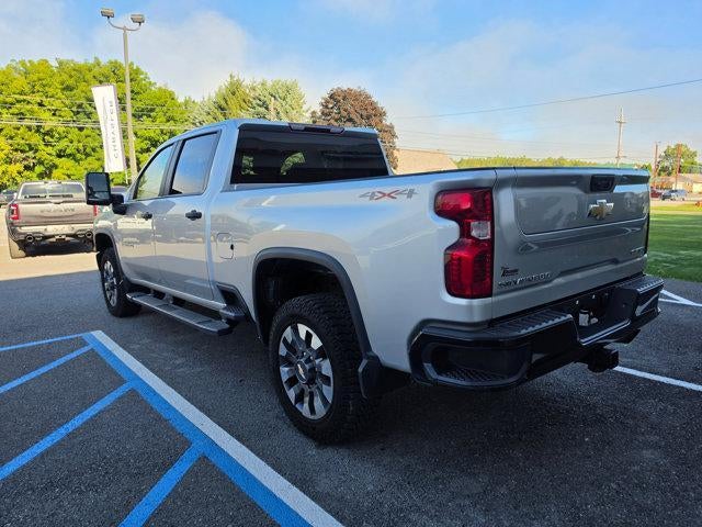 2022 Chevrolet Silverado 2500 HD Crew Cab Standard Box 4-Wheel Drive Custom