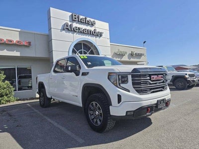 2025 GMC Sierra 1500 Crew Cab Short Box 4-Wheel Drive AT4