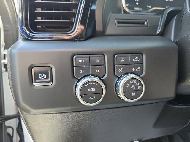 2025 GMC Sierra 1500 Crew Cab Short Box 4-Wheel Drive AT4