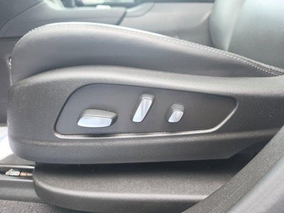 2022 Cadillac XT5 AWD 4dr Premium Luxury
