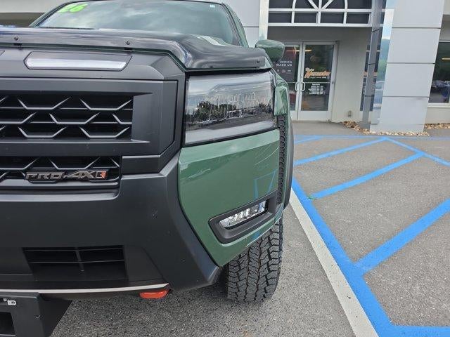 2026 Nissan Frontier Crew Cab 4x4 PRO-4X w/R Package
