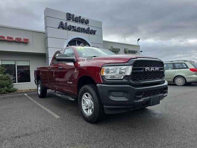 2022 RAM 3500 Tradesman 4x4 Crew Cab 8' Box