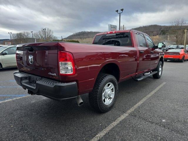2022 RAM 3500 Tradesman 4x4 Crew Cab 8' Box