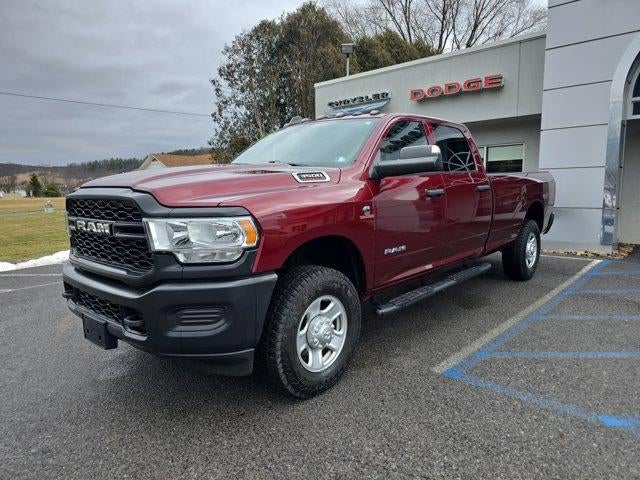 2022 RAM 3500 Tradesman 4x4 Crew Cab 8' Box