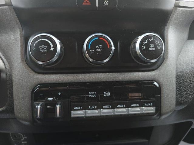 2020 RAM 2500 Tradesman 4x4 Crew Cab 6'4" Box