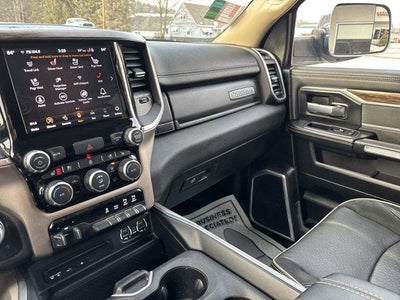 2019 RAM 2500 Laramie 4x4 Crew Cab 6'4" Box