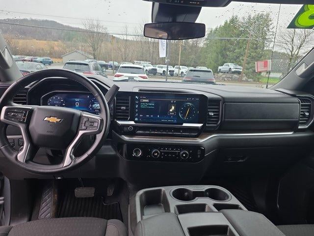 2023 Chevrolet Silverado 1500 Crew Cab Short Box 4-Wheel Drive LT 2FL