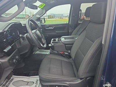 2023 Chevrolet Silverado 1500 Crew Cab Short Box 4-Wheel Drive LT 2FL